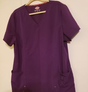EUC DICKIES Dark Purple Scrubs Top Size 2Xlike new